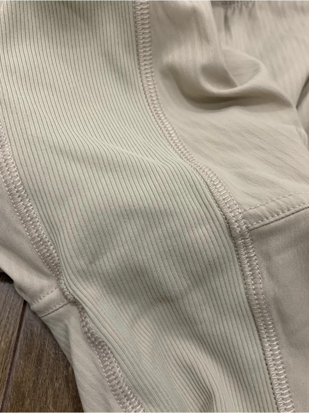Lululemon Pant  women’s dance studio mid-Rise Cropped pant  in Light tan size 14 - Picture 11 of 16